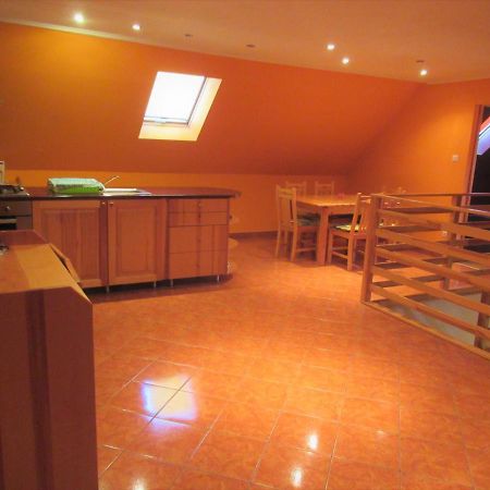 Menyhart Apartman Gyenesdiason 6 Fo Reszere Exterior foto