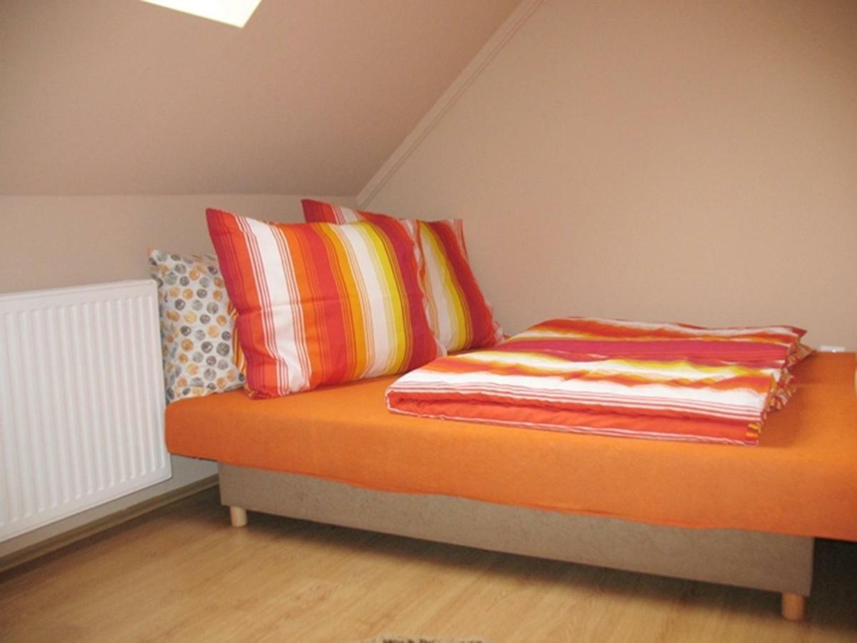Menyhart Apartman Gyenesdiason 6 Fo Reszere Exterior foto
